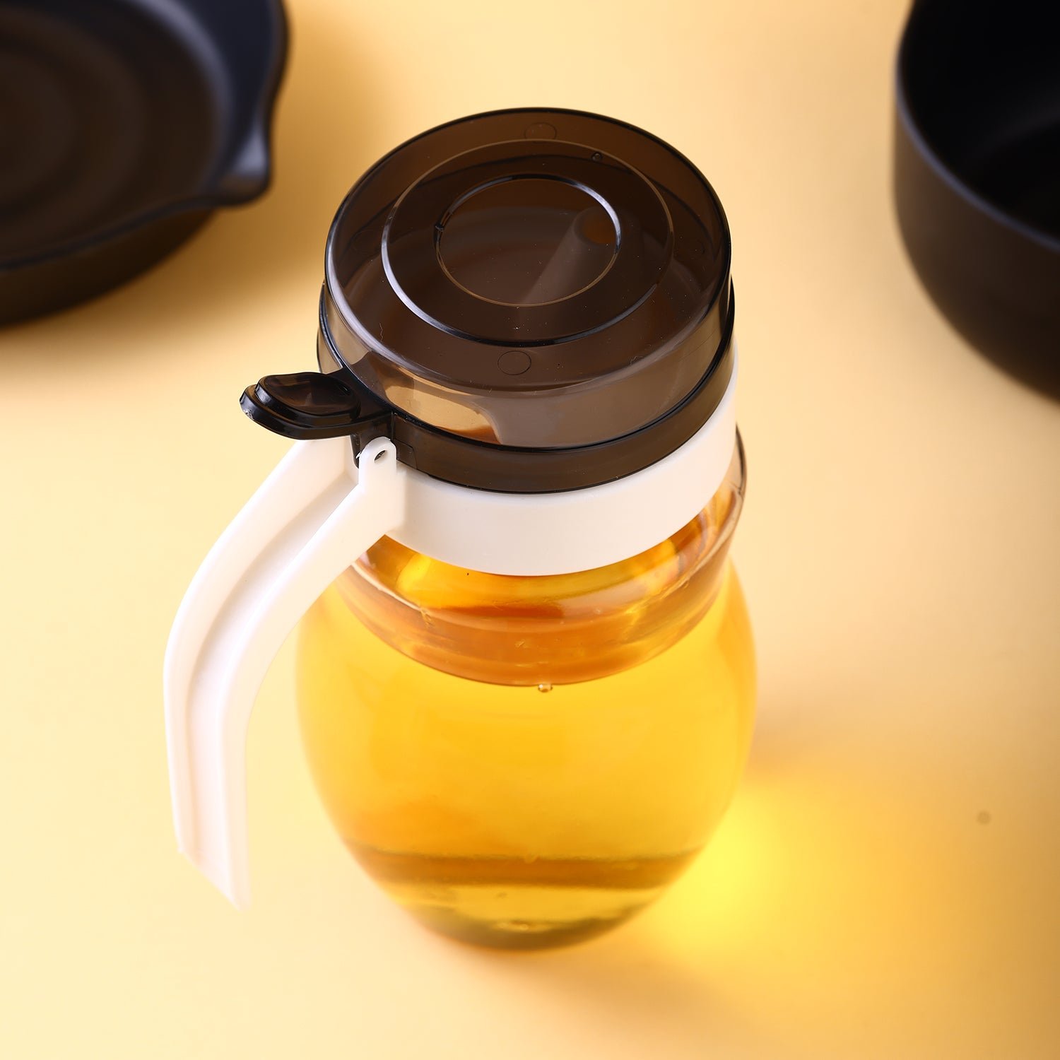 Stainless Steel Oil Dispenser With Nozzle